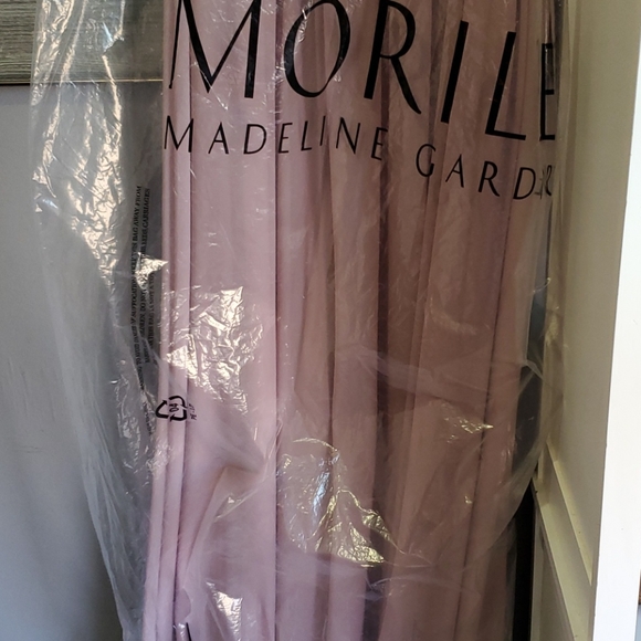 Gound / Dress - Picture 3 of 4